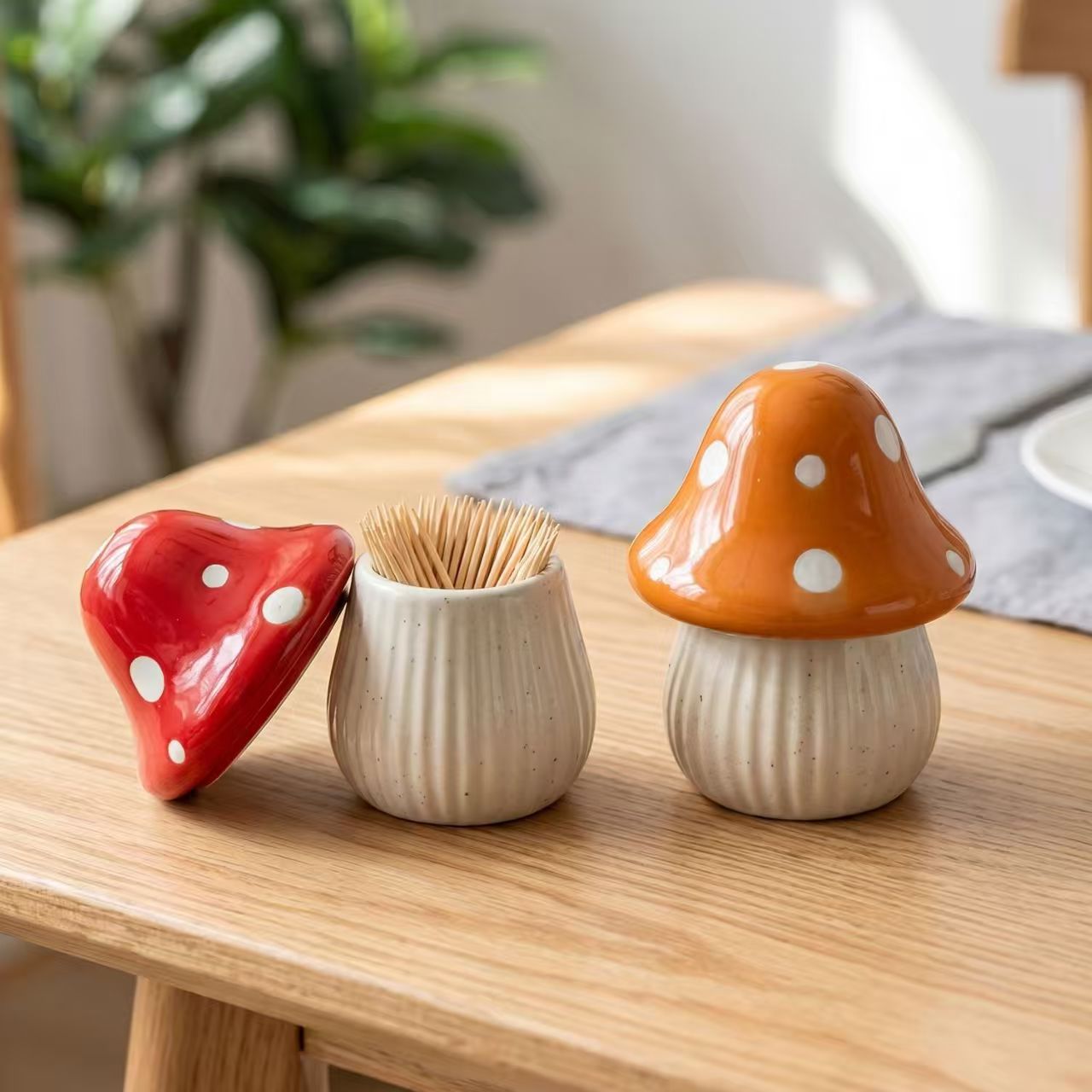 Kitchen Gadgets Organizer - Stoples Keramik Bentuk Jamur Kartun, Tempat